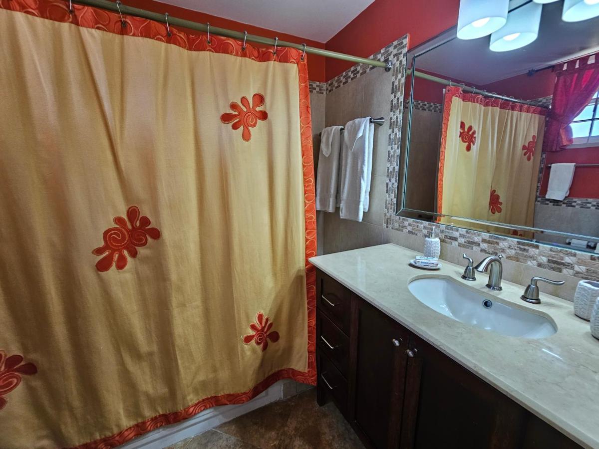Spicy Hill Villa بورت أنطونيو المظهر الخارجي الصورة